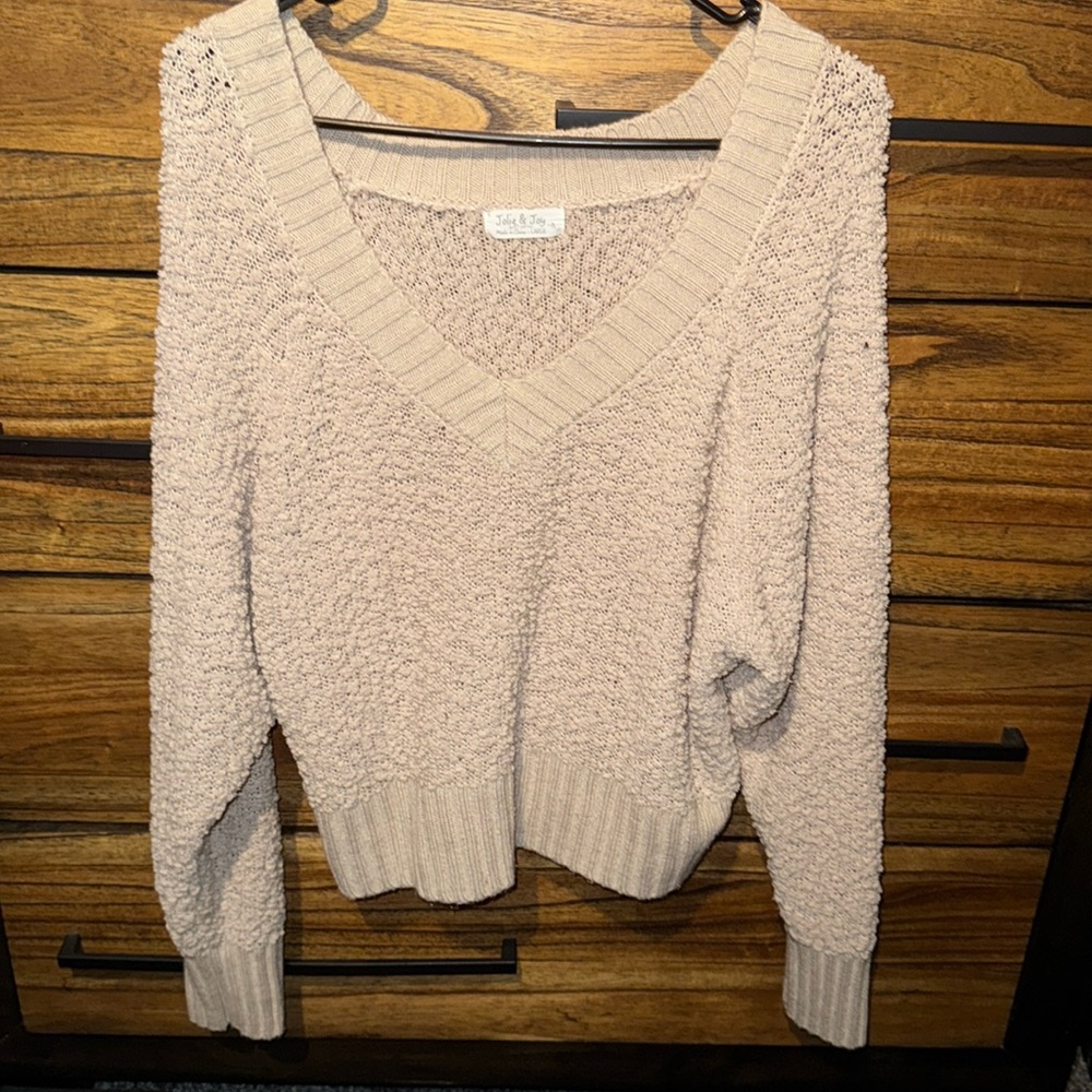 Women’s sweater